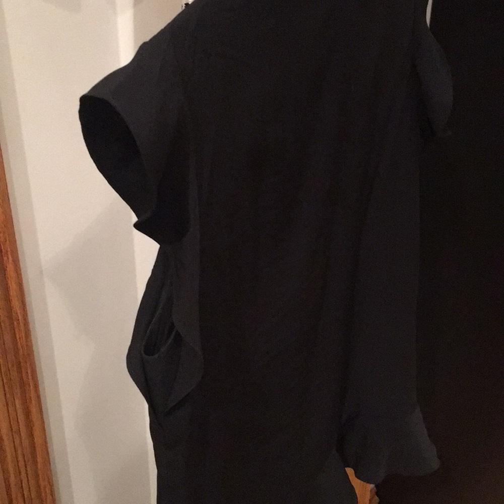 Banana Republic Sleeveless Top - Picture 6 of 8